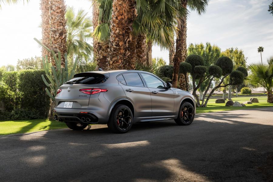  Alfa Romeo Stelvio Quadrifoglio NRING (949) 2019 года  (NA) (фото 26 из 31)
